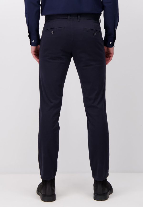 Legere Chino Hose aus Baumwollmix Zu verkaufen – Bild 2